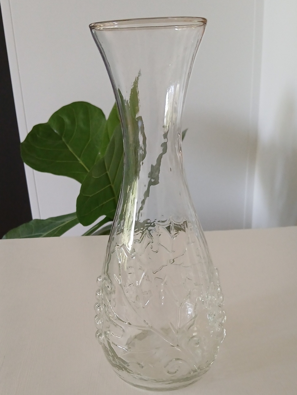 Clear Embossed Grapes Leaves Glass Water Wine Carafe 10"
